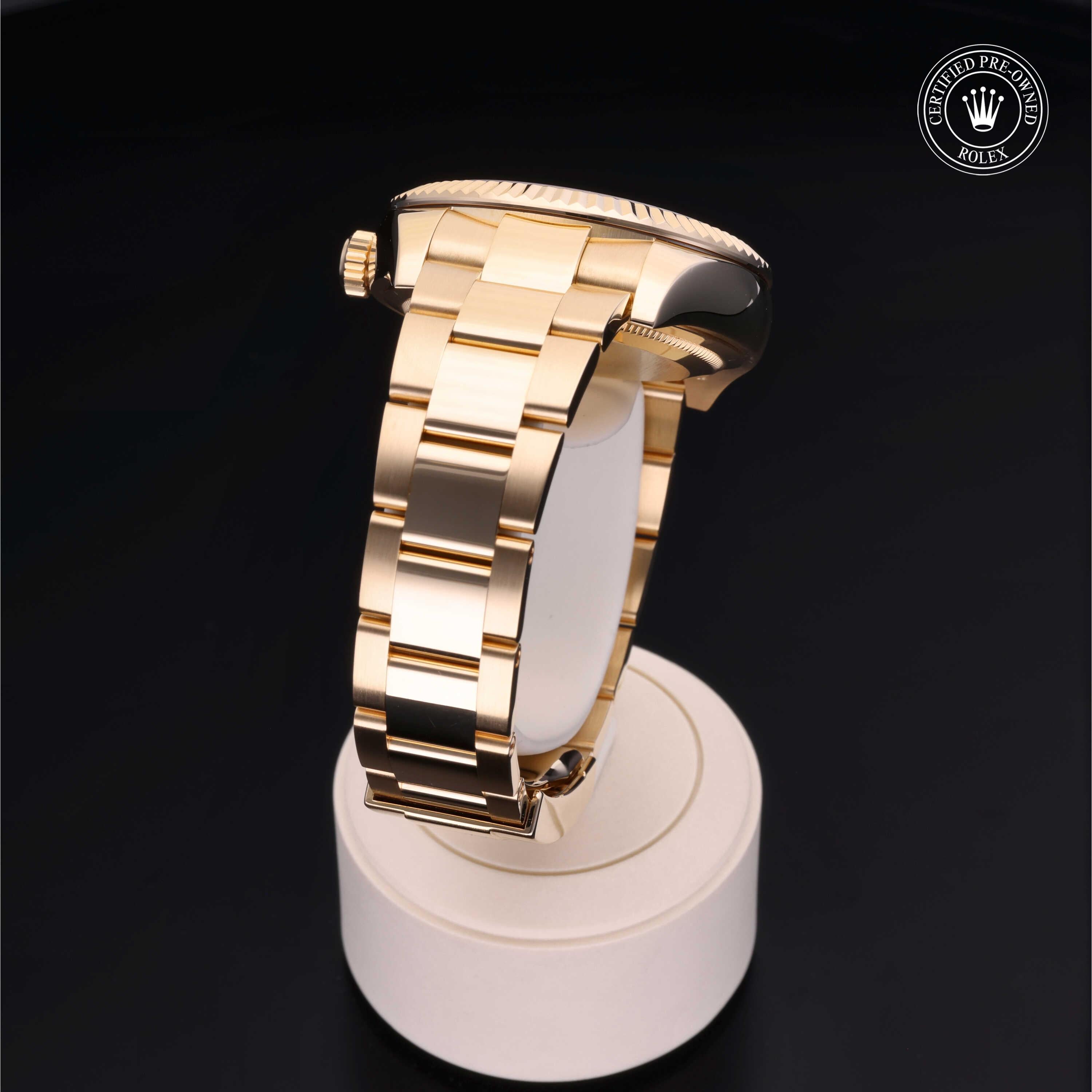 Sky-Dweller 360 image 20