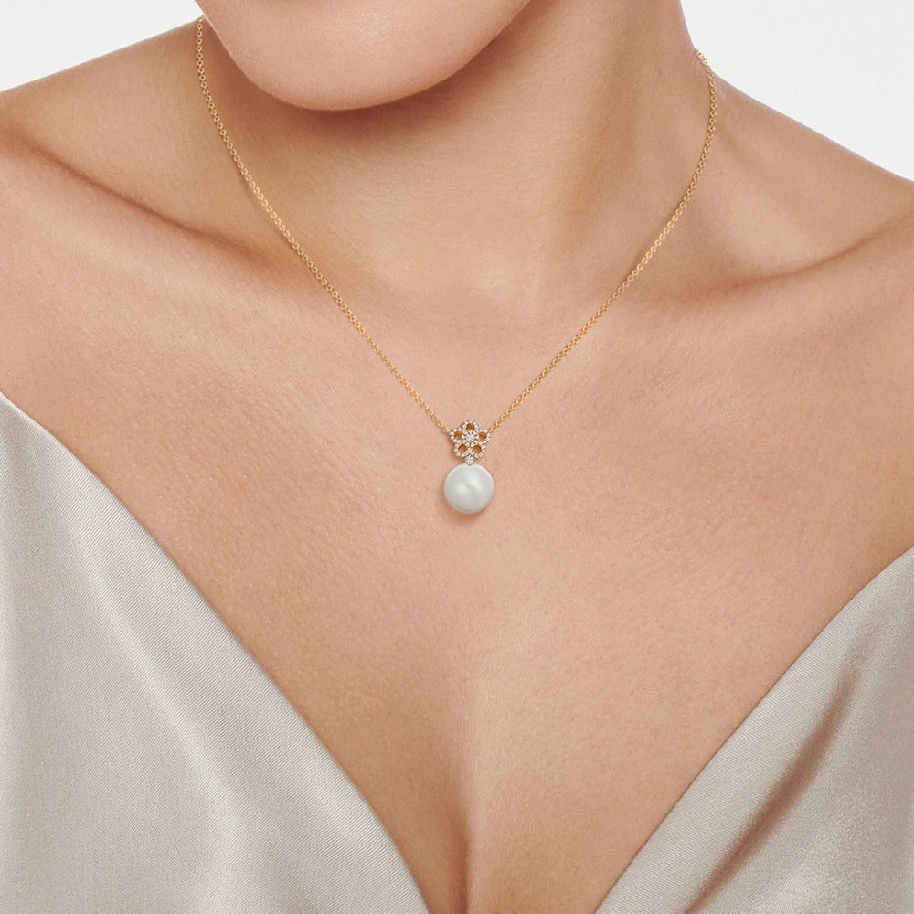 Kiki McDonough Pearl Round and Diamond Flower Necklace