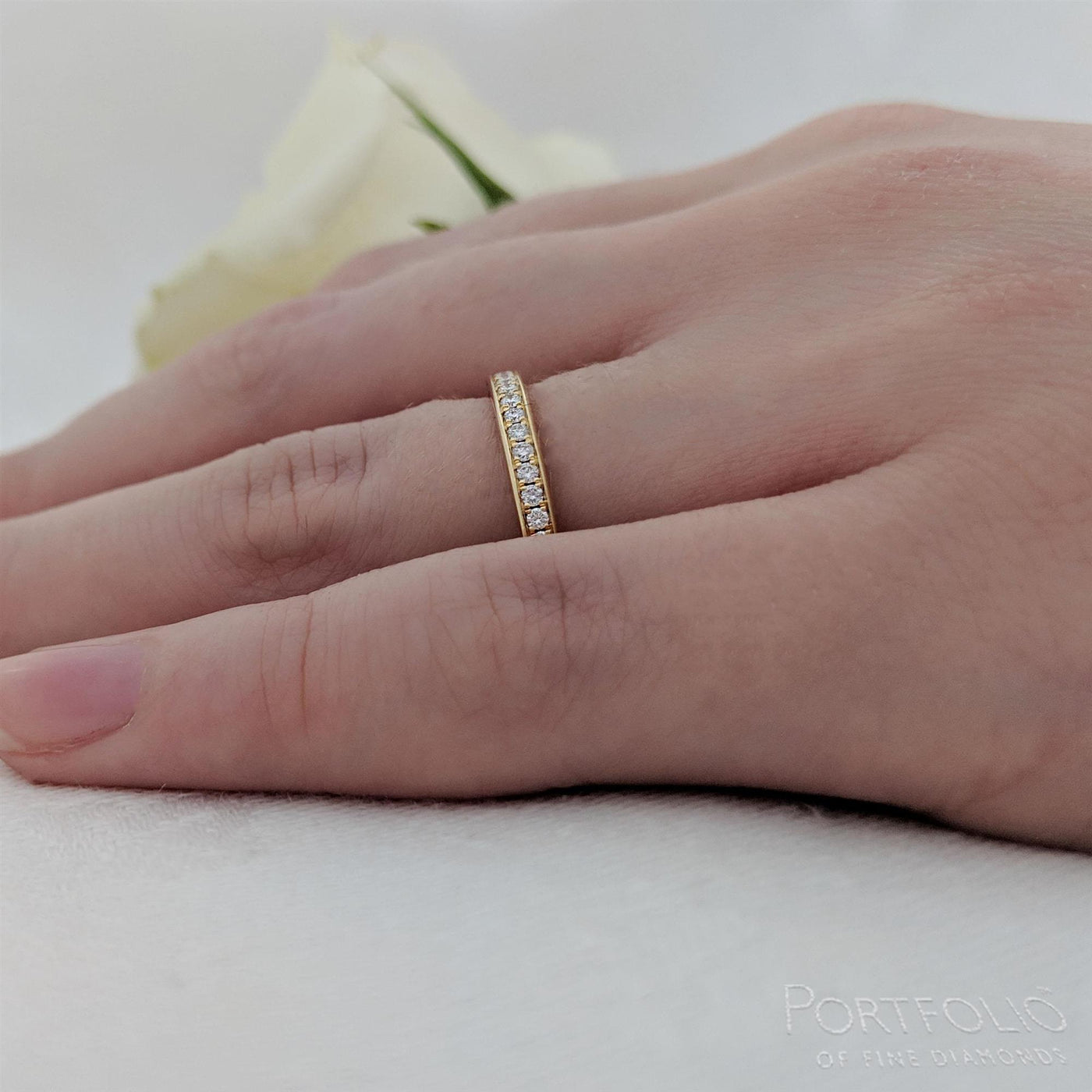 0.15ct Diamond Yellow Gold Wedding Ring