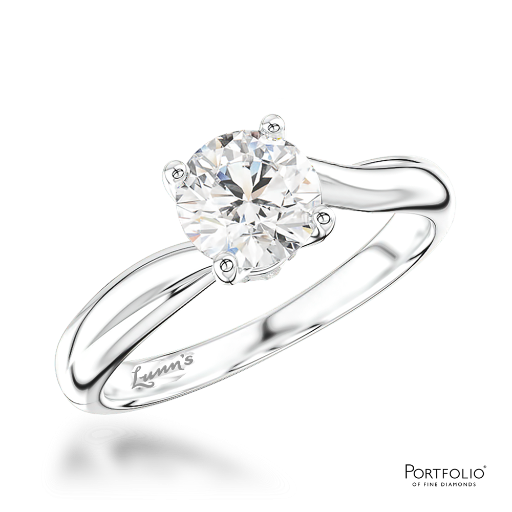 Solitaire 0.90ct F VS2 Diamond Platinum Ring