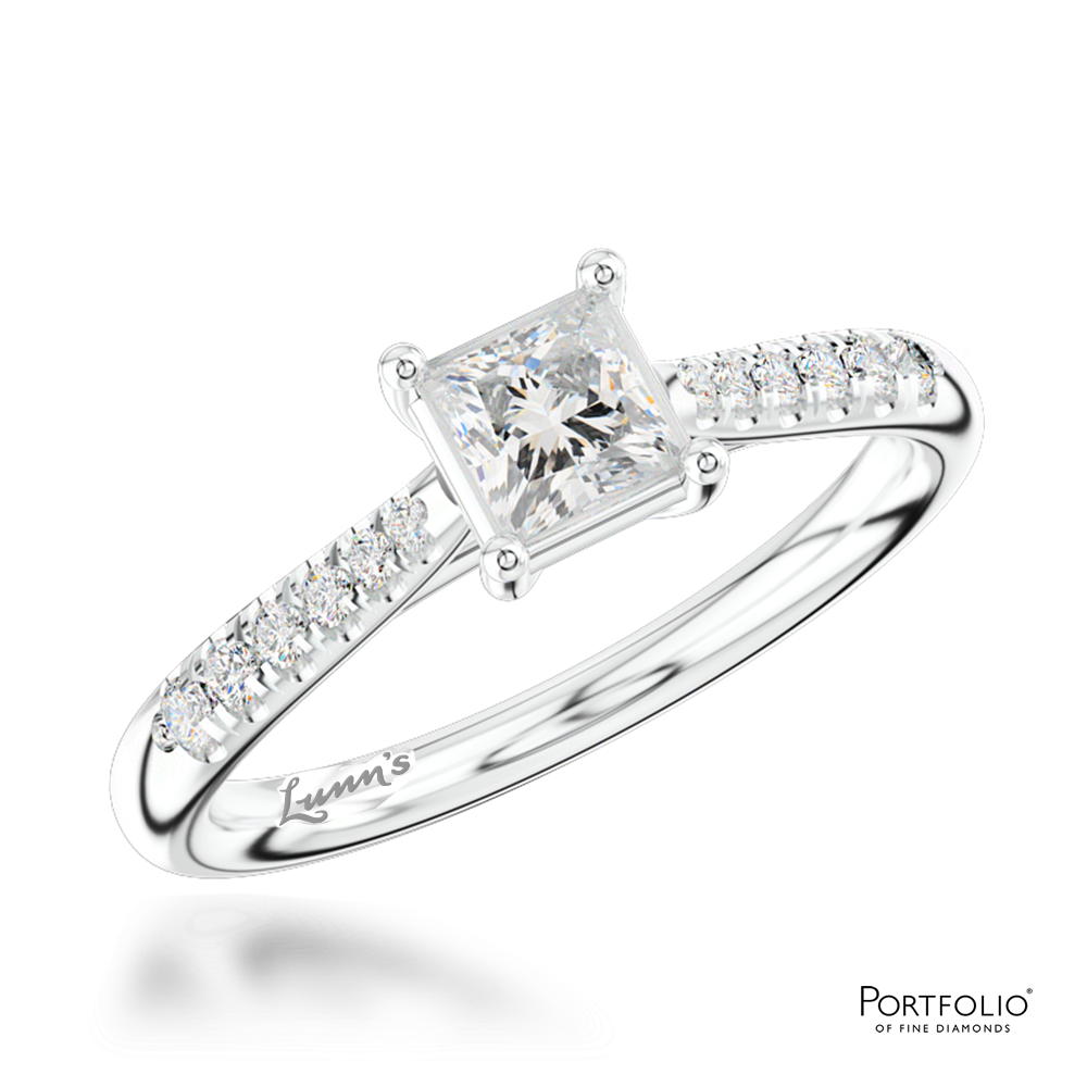 Solitaire 0.30ct F VS2 Diamond Platinum Ring