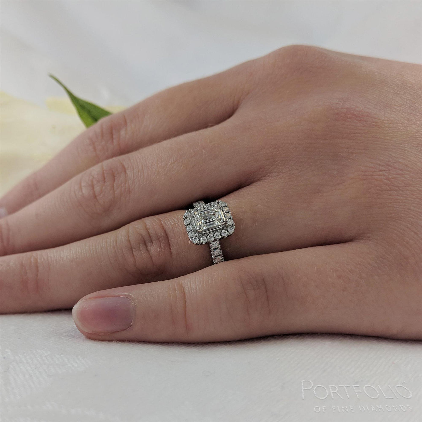 Cluster 0.40ct G VS2 Diamond Platinum Ring