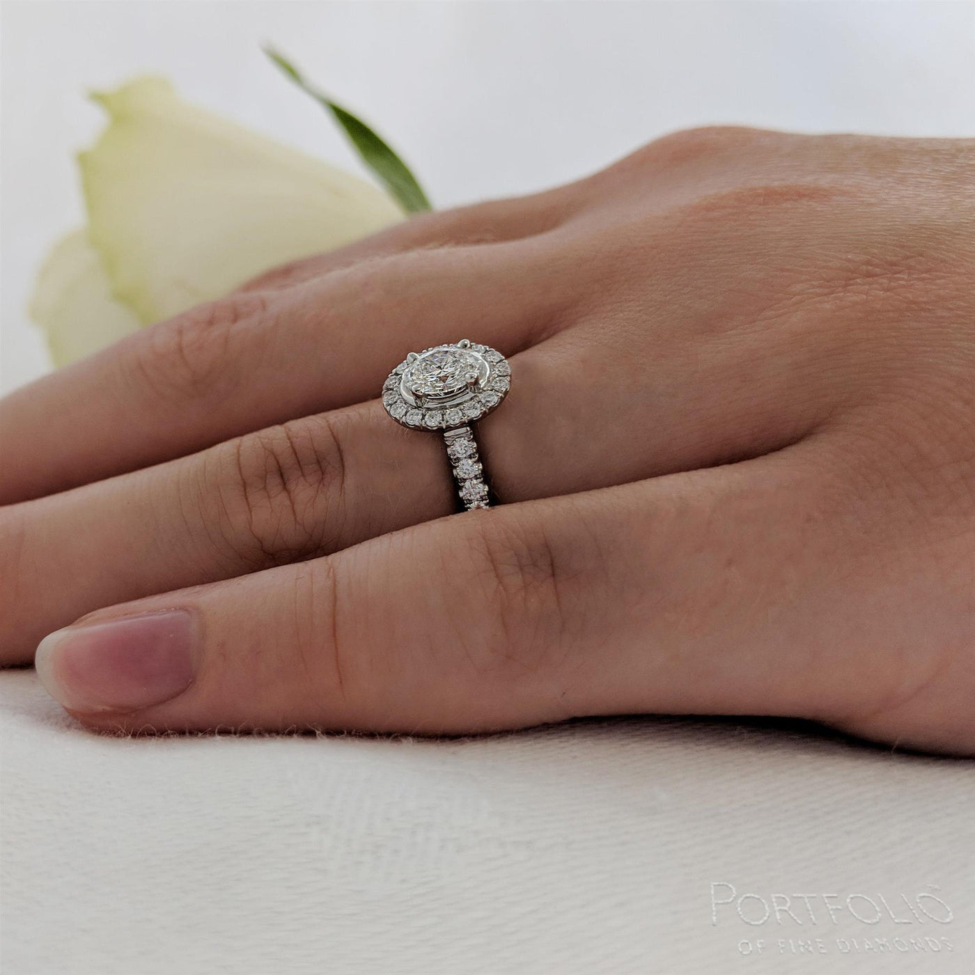 Cluster 0.40ct F SI1 Diamond Platinum Ring