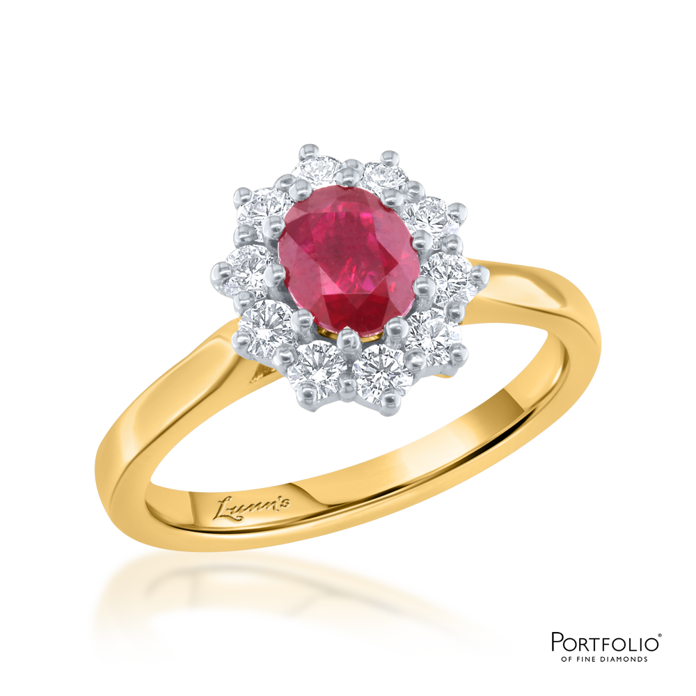 Cluster 0.92ct Ruby Yellow Gold Ring