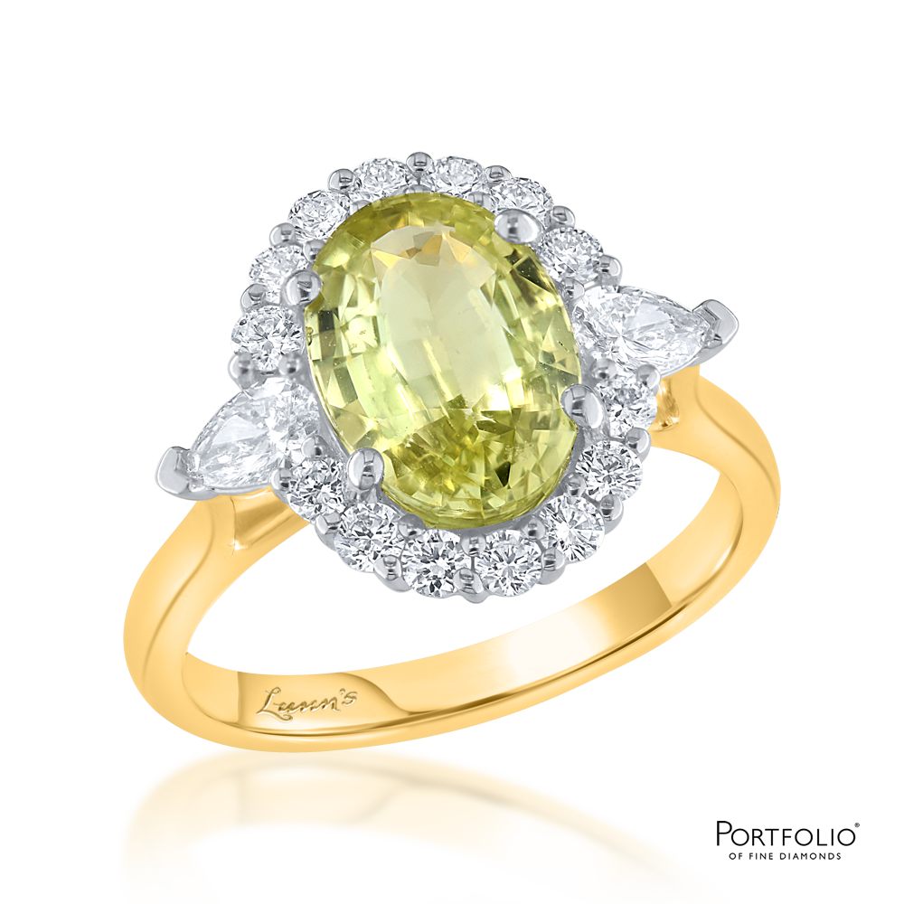 Cluster 3.02ct Yellow Sapphire Yellow Gold Ring