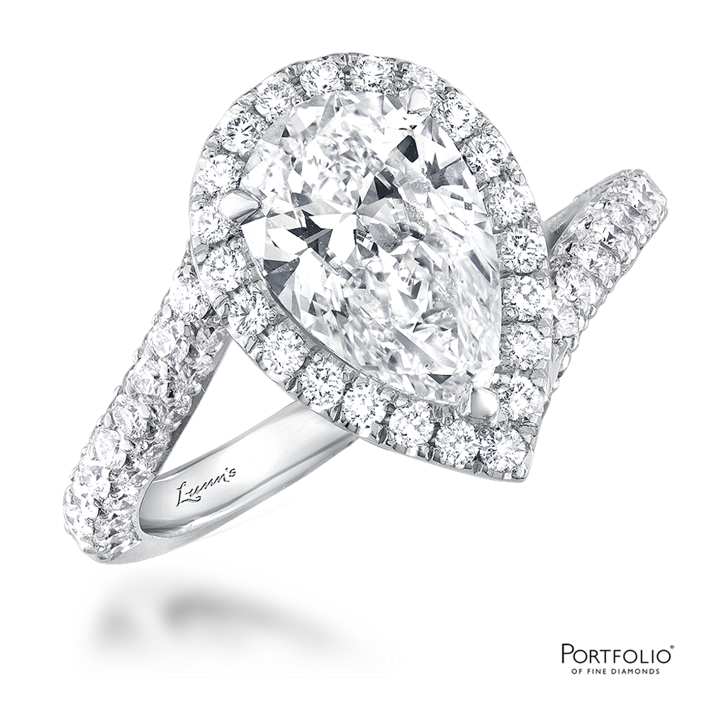 Cluster 2.01ct E SI1 Diamond White Gold Ring