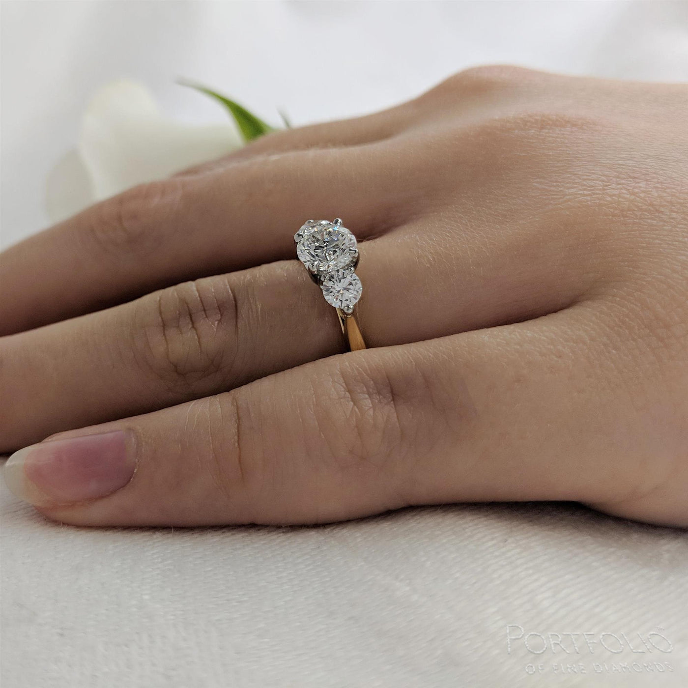 Tulip Three Stone 0.70ct E VS2 Diamond Yellow Gold/Platinum Ring