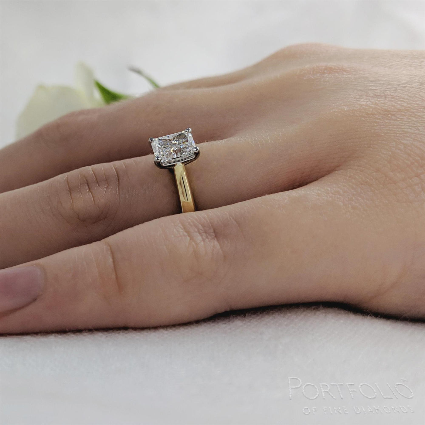 Solitaire 0.90ct F VS1 Diamond Yellow Gold/Platinum Ring