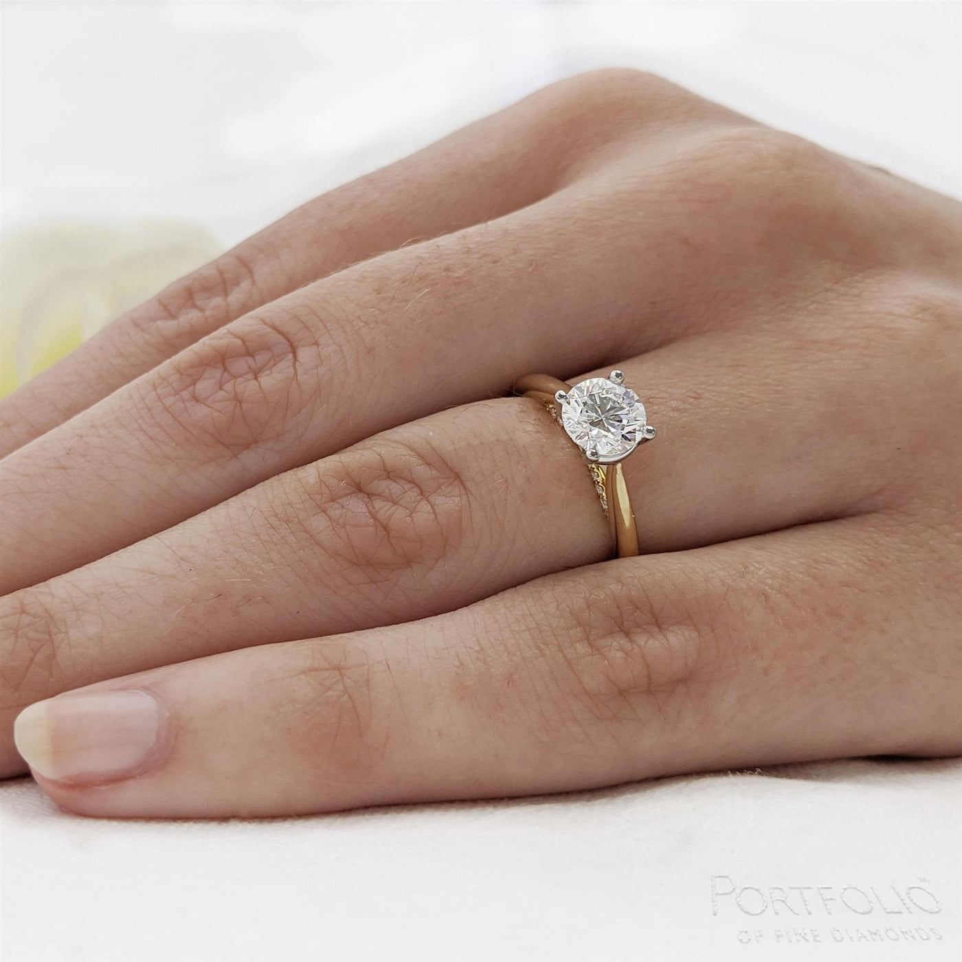 Solitaire 0.90ct F SI1 Diamond Yellow Gold/Platinum Ring