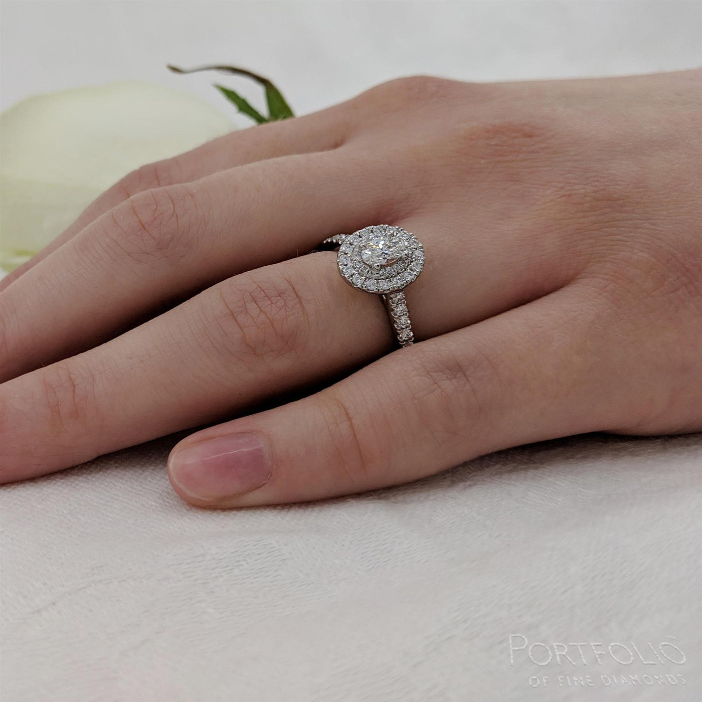 Cluster 0.30ct F SI1 Diamond Platinum Ring