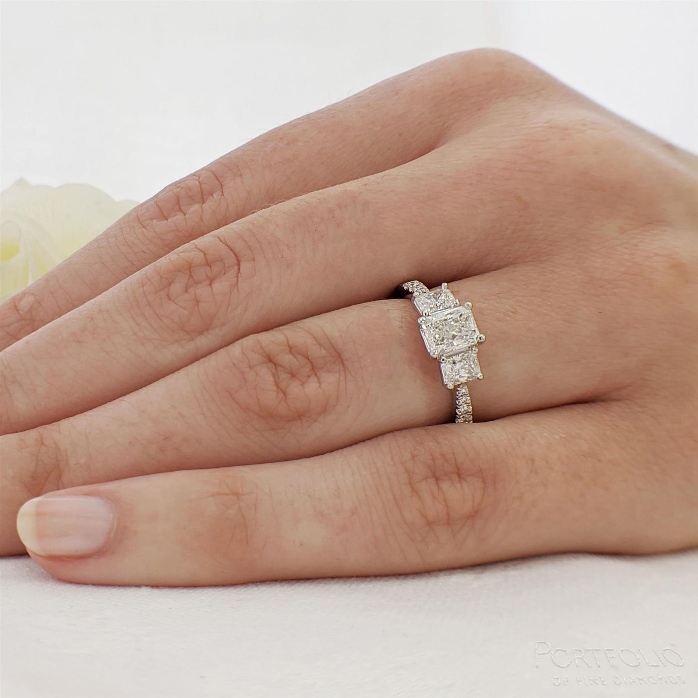 Three Stone 0.90ct G VS2 Diamond Platinum Ring