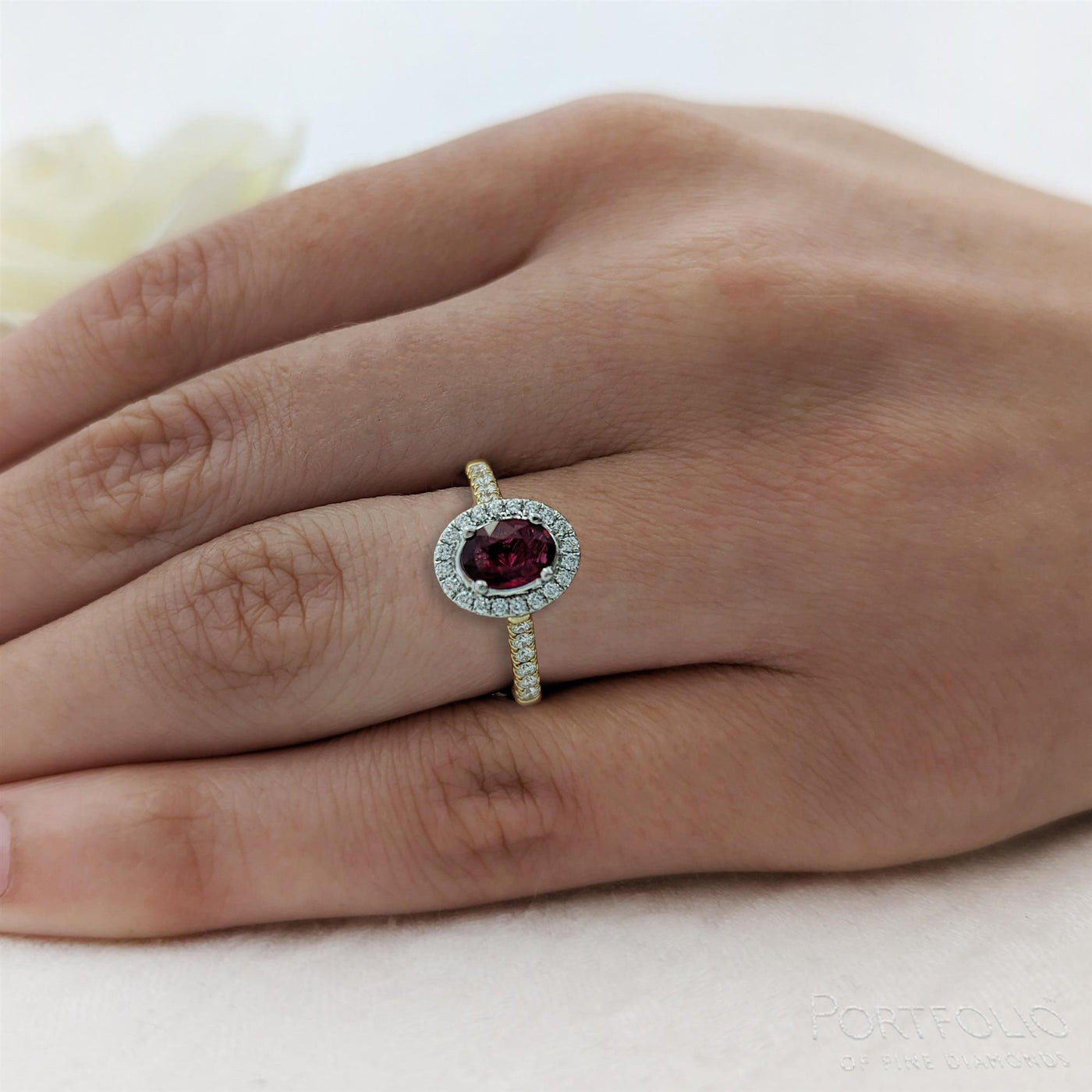 Cluster 0.84ct Ruby Yellow Gold/Platinum Ring