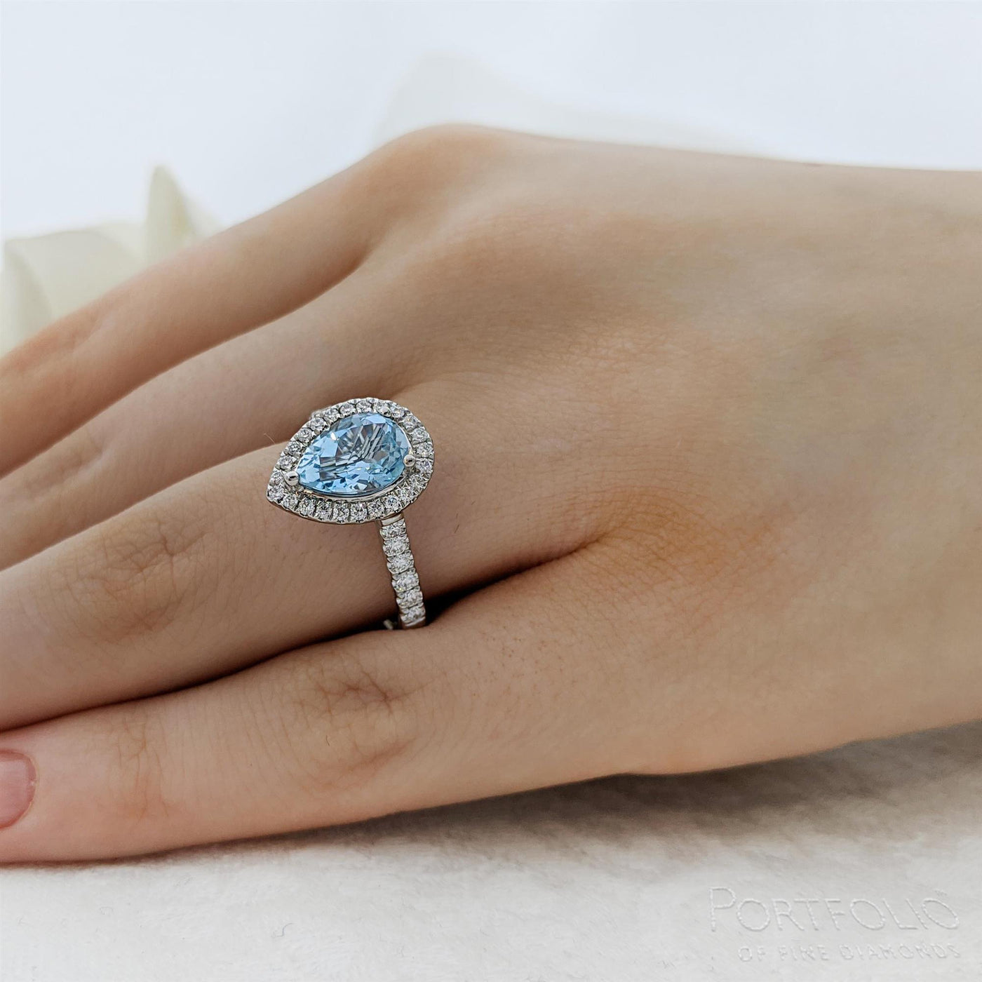 Cluster 1.74ct Aquamarine Platinum Ring