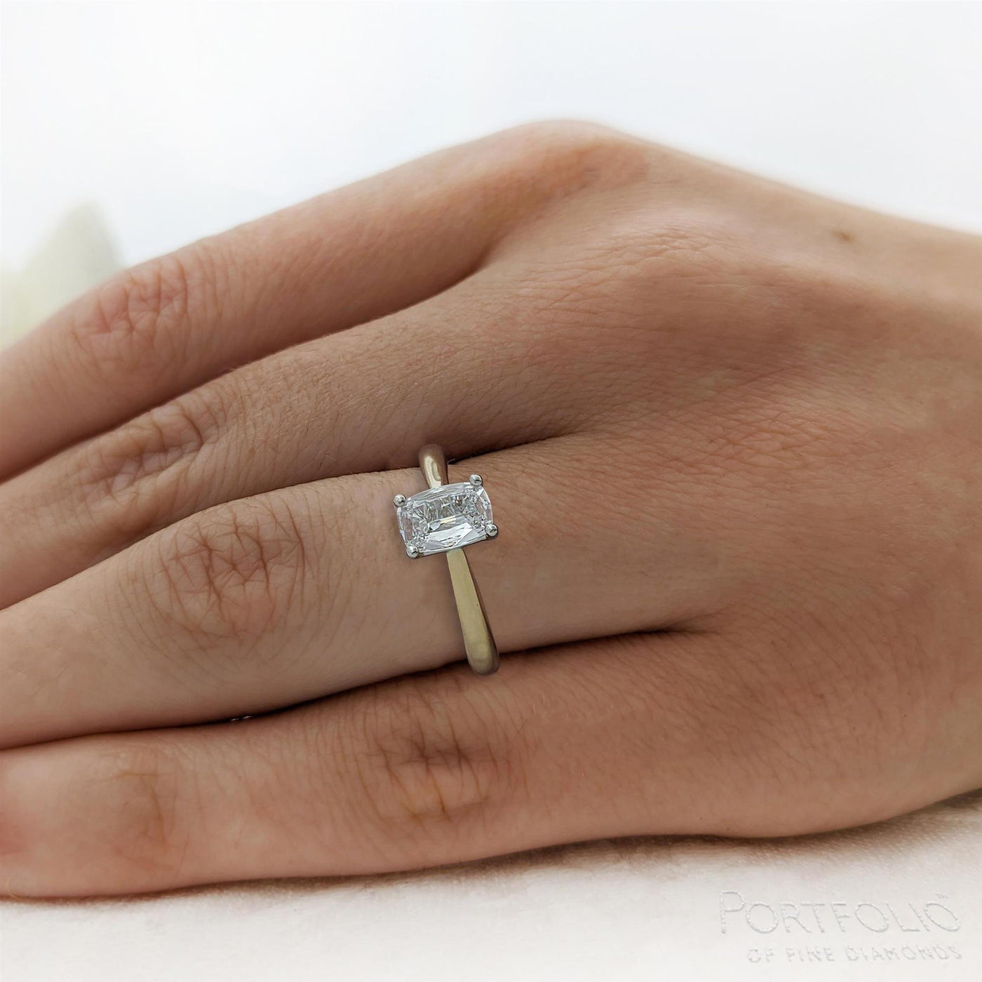 Solitaire 0.70ct D VVS2 Diamond Yellow Gold/Platinum Ring