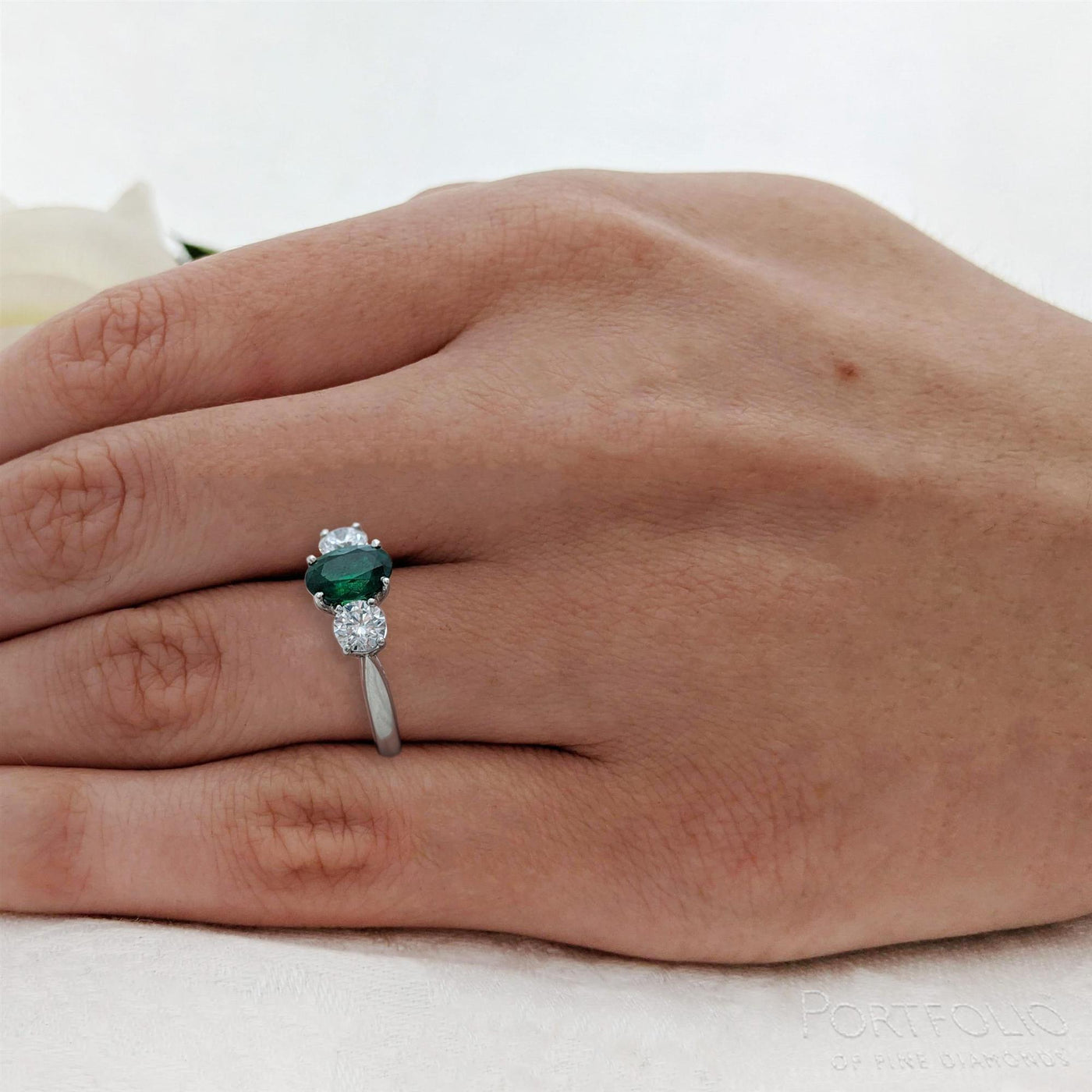 Three Stone 0.96ct Emerald Platinum Ring