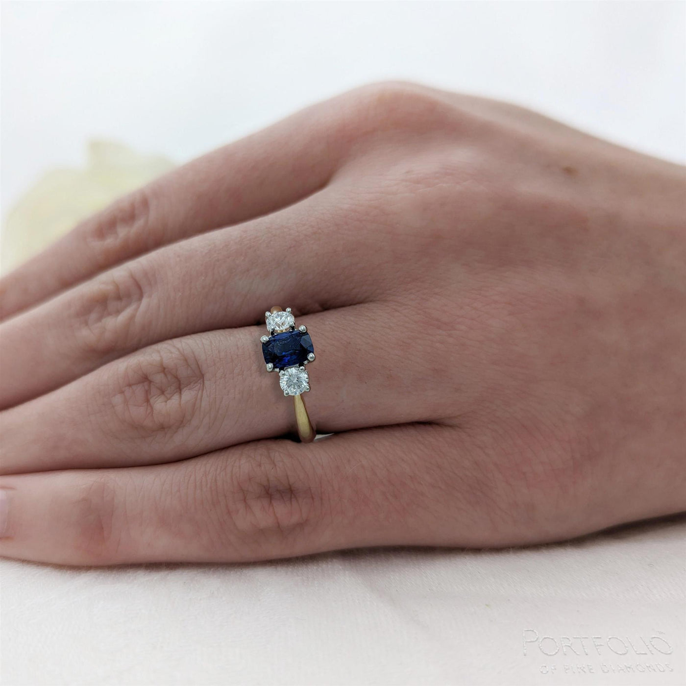 Three Stone 0.85ct Sapphire Yellow Gold/Platinum Ring