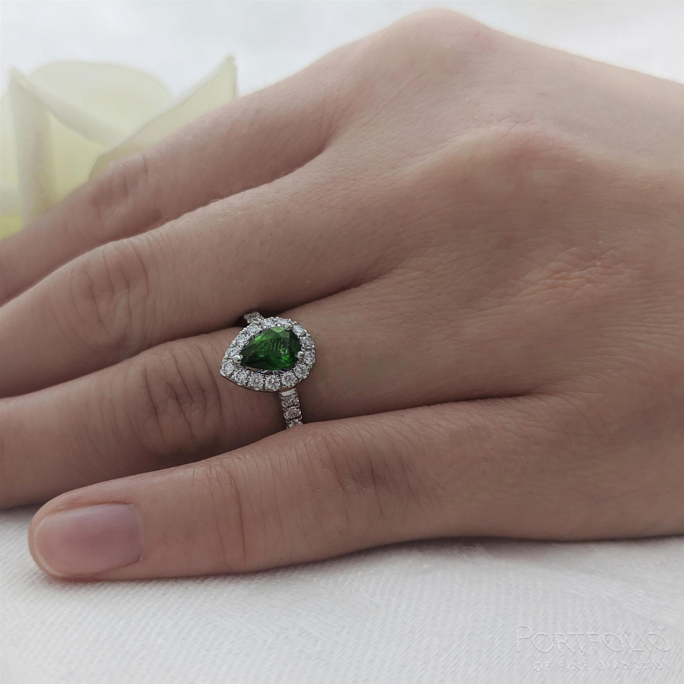 Cluster 0.55ct Emerald Platinum Ring