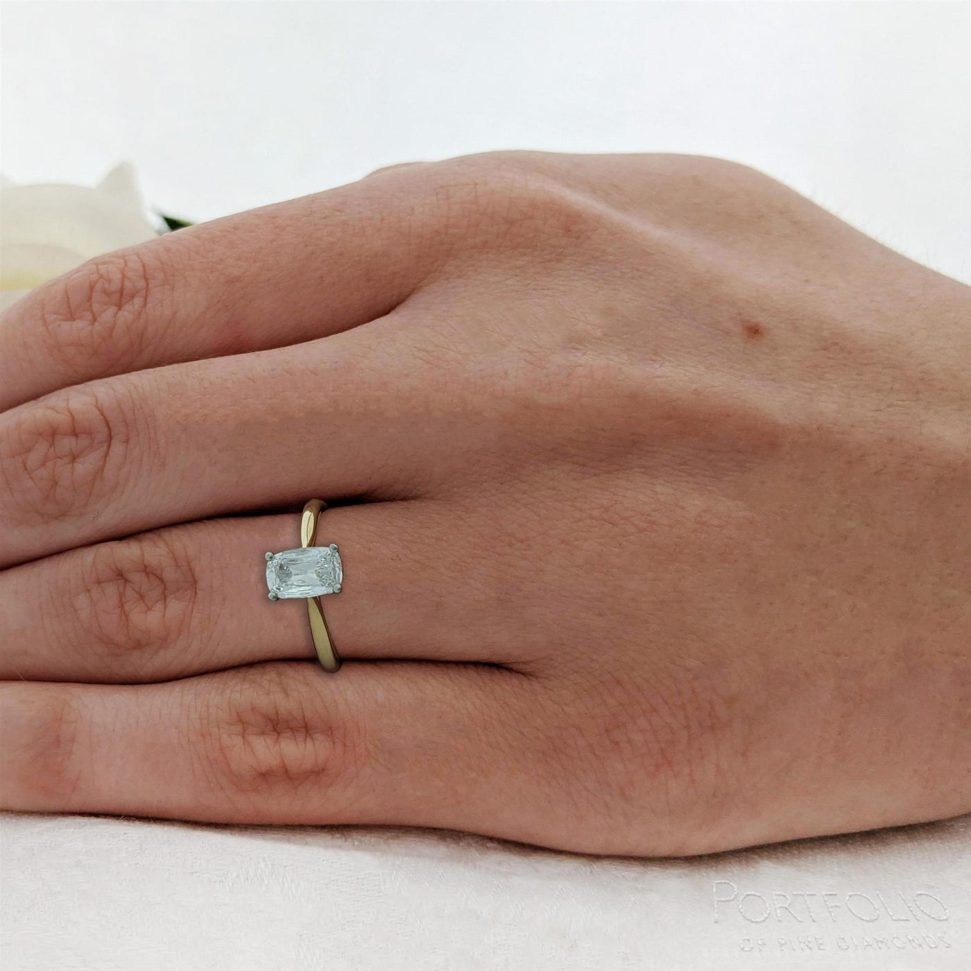 Solitaire 0.90ct D VS2 Diamond Yellow Gold/Platinum Ring