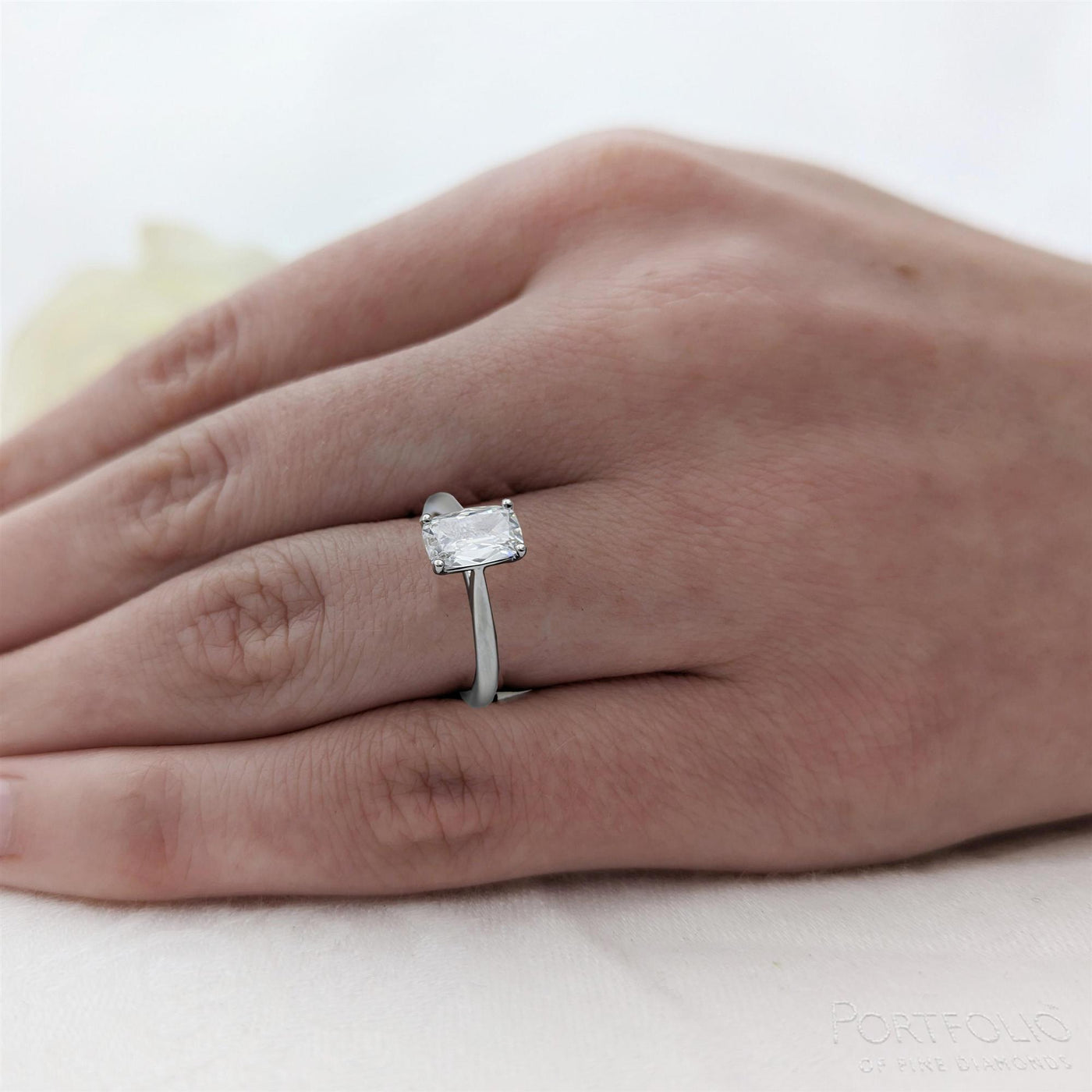 Solitaire 1.01ct G VVS1 Diamond Platinum Ring