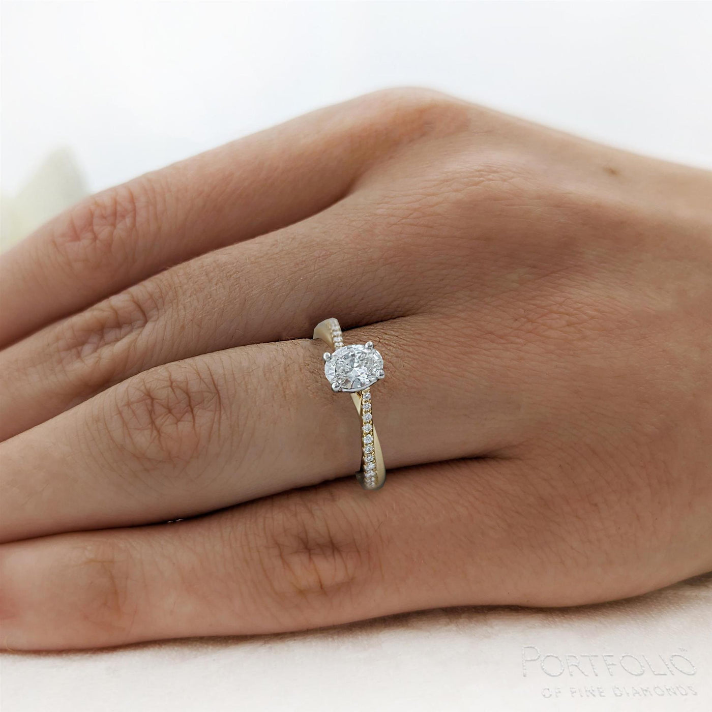 Solitaire 0.60ct D VS1 Diamond Yellow Gold/Platinum Ring