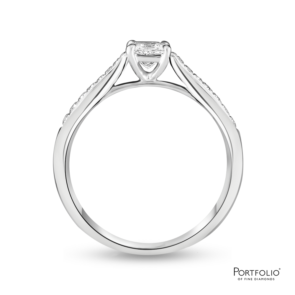 Pre-Owned Solitaire 0.30ct H SI Diamond Platinum Ring