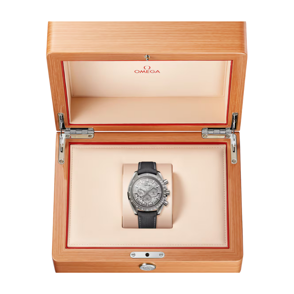OMEGA Speedmaster Dark Side of the Moon 310.92.44.50.06.001