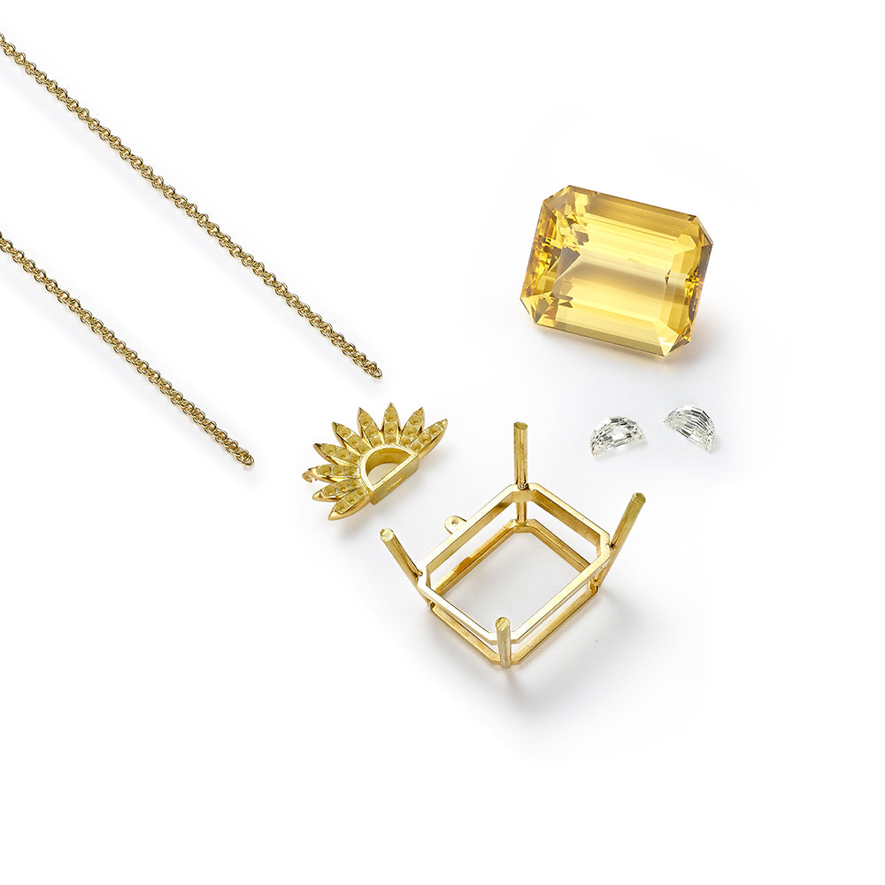 Golden Yellow Beryl with diamonds, 18ct yellow gold necklace chain and setting ready to be constructed