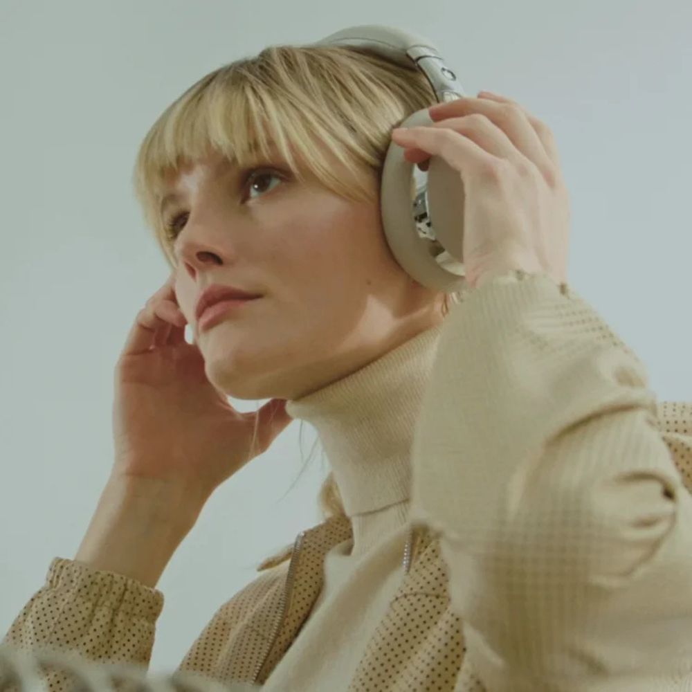 Montblanc MB 01 Over-Ear Headphones