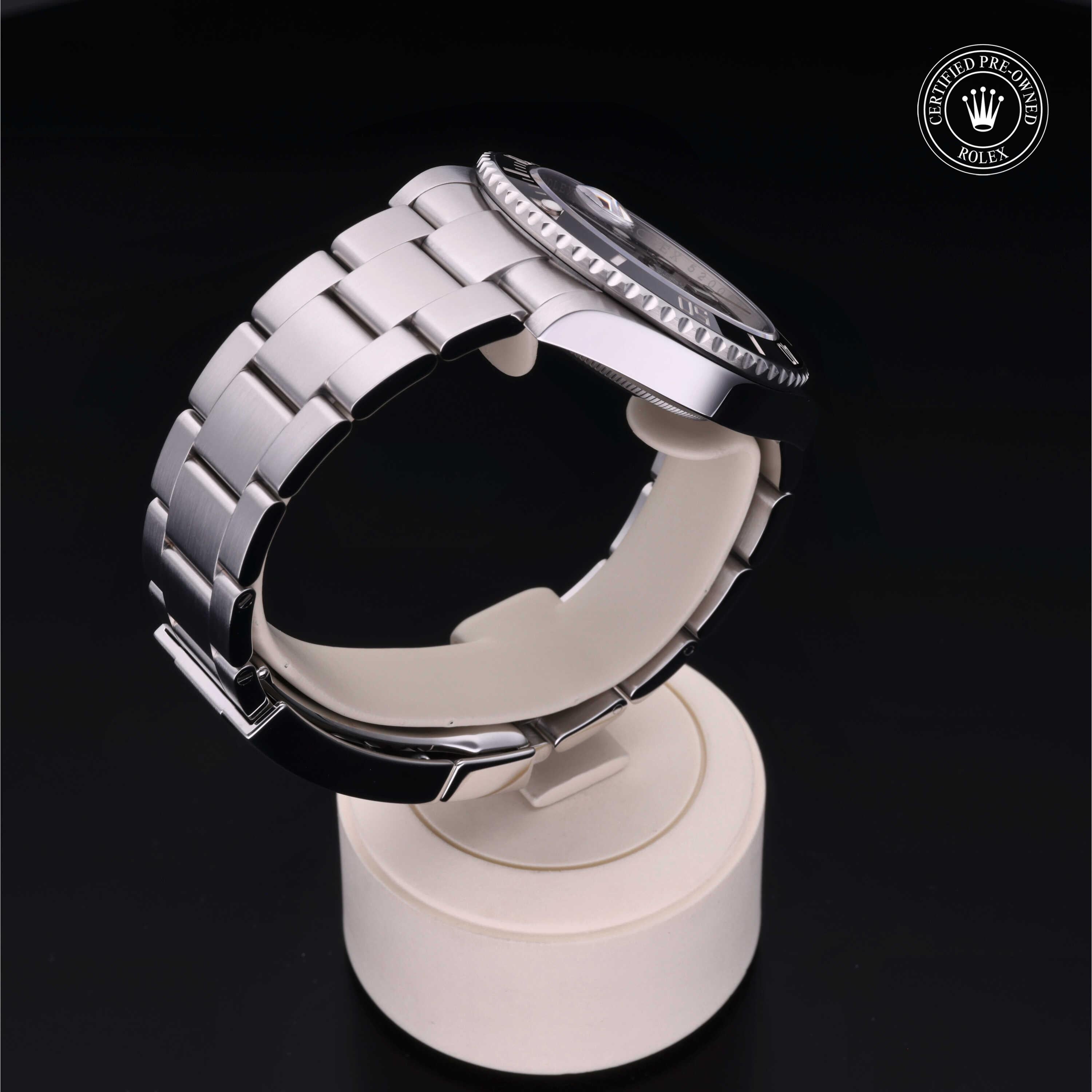 Submariner Date 360 image 24