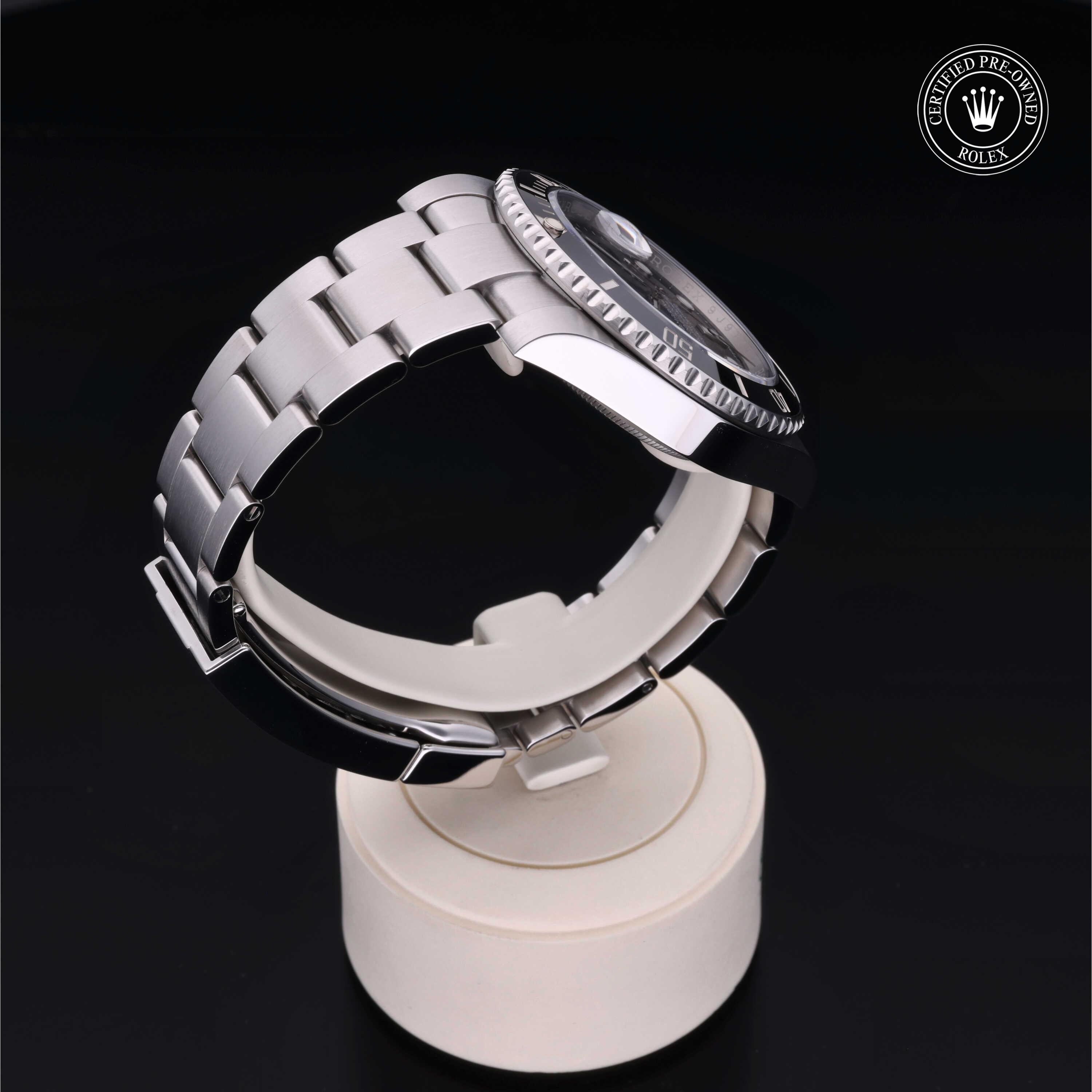 Submariner Date 360 image 25