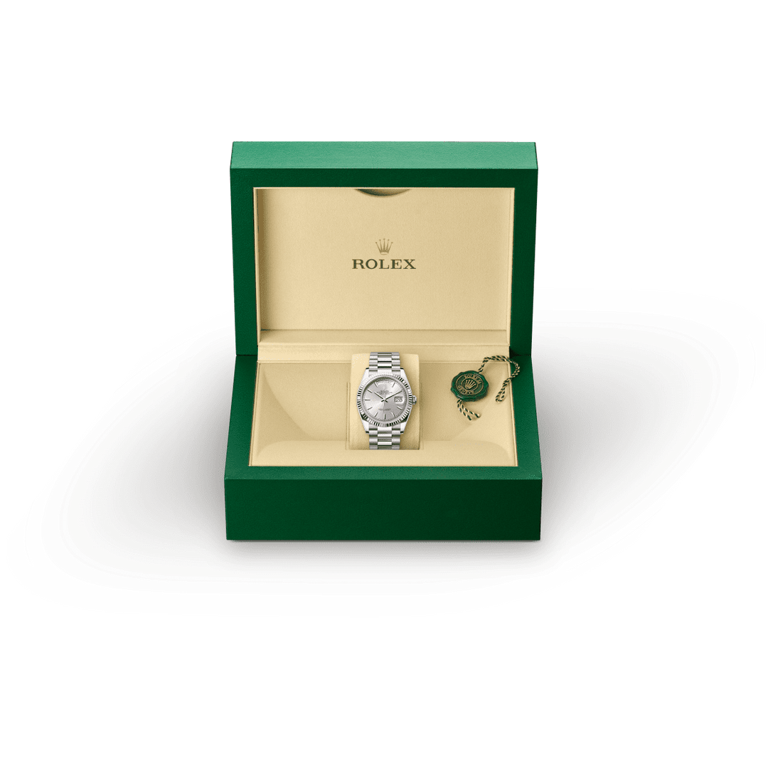 m128239 0005 presentation box small