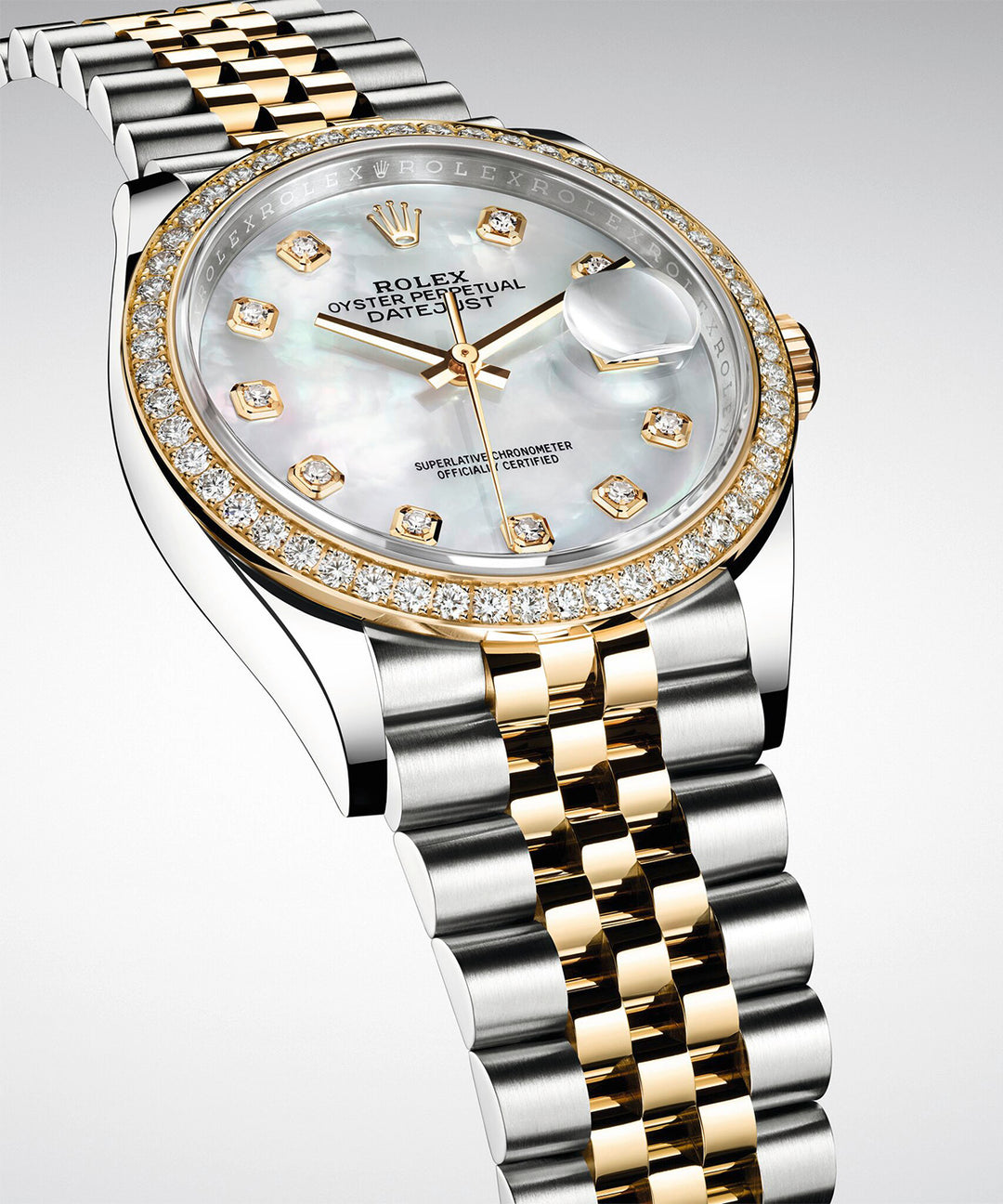 A continually updated[linebreak]watchmaking icon